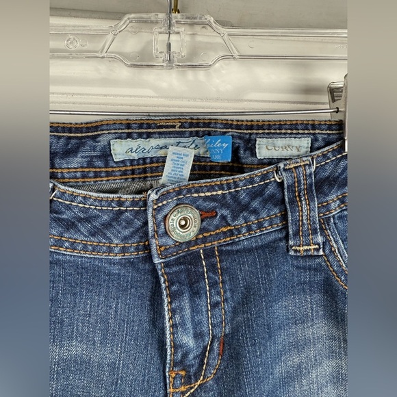 Y2K Aeropostale women’s curvy Kailey skinny flare denim jeans. Size 9/10 short. - Picture 3 of 6
